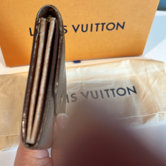 Louis Vuitton Sarah Wallet ONLY, no box or dust bag - Picture 5 of 12